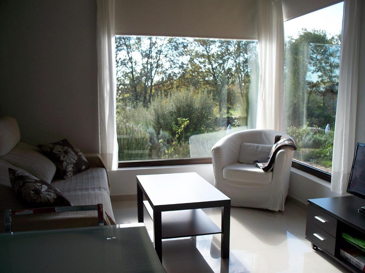 Apartamentos El Roble Valverde de la Vera Exterior photo